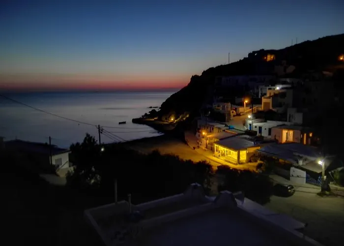 Perigiali & Folegandros Affittacamere 3*